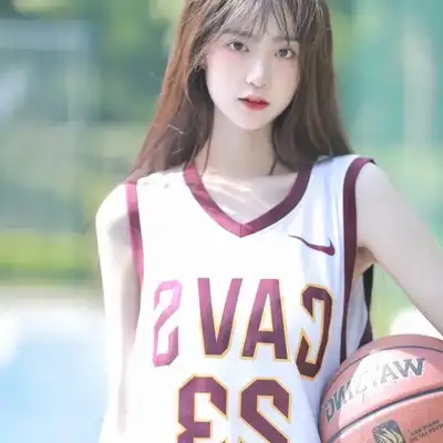 秦佑佑